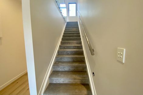 Photo of property in 23 Puihi Crescent, Massey, 0614