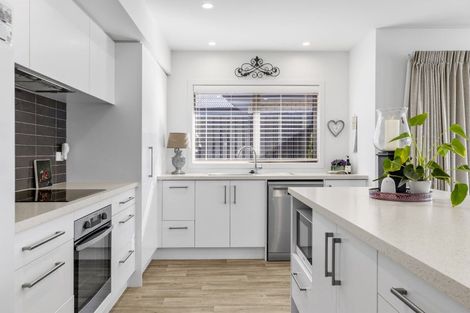 Photo of property in 34 Marabou Crescent, Nukuhau, Taupo, 3330