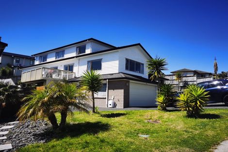 Photo of property in 72 Oakway Drive, Schnapper Rock, Auckland, 0632