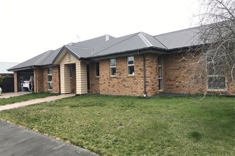 Photo of property in 2 Okuku Place, Hei Hei, Christchurch, 8042