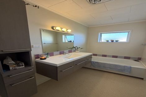 Photo of property in 2/53 Fergusson Street, Stoke, Nelson, 7011