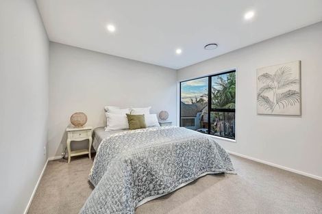 Photo of property in 47a Takutai Avenue, Half Moon Bay, Auckland, 2012