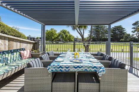 Photo of property in 26 Rotten Row, Waikuku Beach, 7473