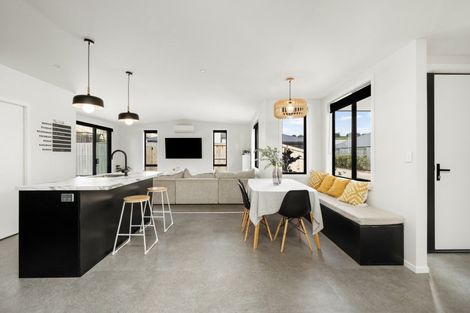 Photo of property in 17 Whakaturou Crescent, Pyes Pa, Tauranga, 3112