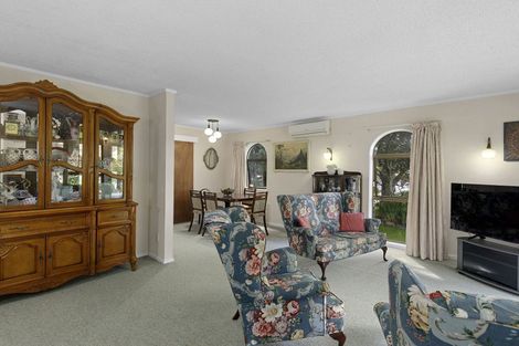 Photo of property in 1/26 Marlborough Street, Silverstream, Upper Hutt, 5019