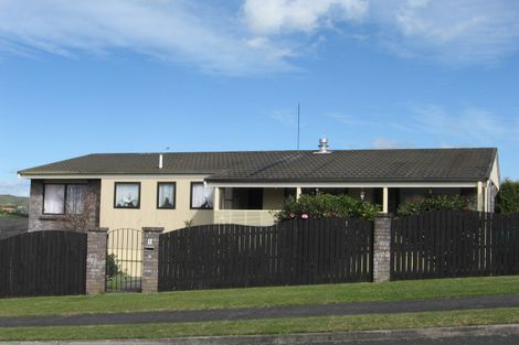 Photo of property in 1 Flinders Place, Welcome Bay, Tauranga, 3112