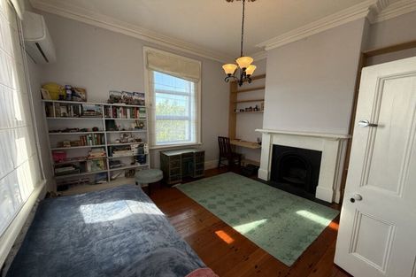 Photo of property in 16 Ascog Road, Ravensbourne, Dunedin, 9022