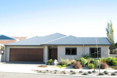 Photo of property in 4 Lindsay Street, Havelock North, 4130