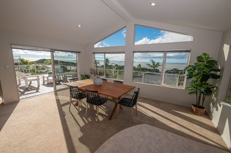 Photo of property in 11 Christine Drive, Coopers Beach, 0420