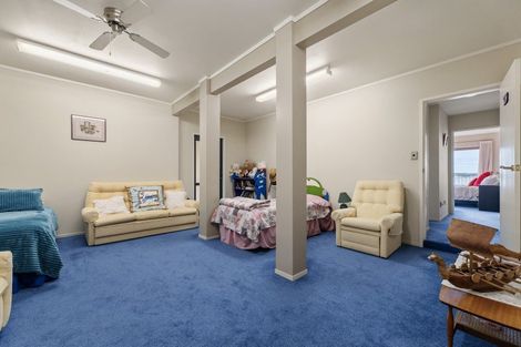 Photo of property in 33 Harbour View Road, Omokoroa, 3114