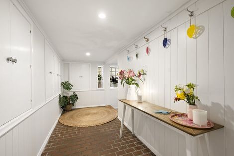 Photo of property in 77 Sidlaw Street, Strathmore Park, Wellington, 6022