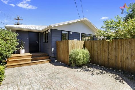 Photo of property in 9 Field Street, Silverstream, Upper Hutt, 5019