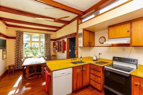 Photo of property in 103 Gover Street, New Plymouth, 4310