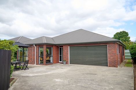 Photo of property in 22a Dunedin Street, Redwood, Christchurch, 8051