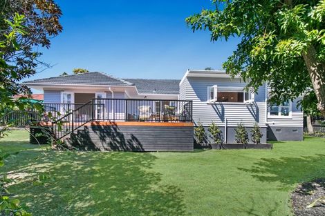 Photo of property in 1/13 Eversleigh Road, Belmont, Auckland, 0622