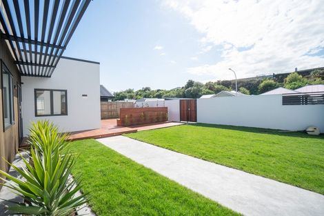 Photo of property in 28 Freedom Drive, Kelvin Grove, Palmerston North, 4414