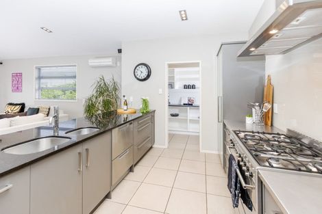 Photo of property in 19 Shalimar Place, Huntington, Hamilton, 3210