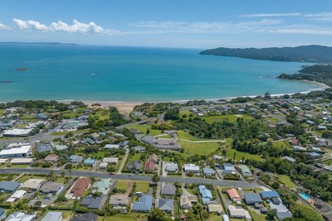 Photo of property in 27a Berghan Road, Coopers Beach, 0420