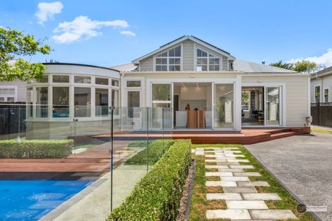 Photo of property in 4 Hautana Square, Woburn, Lower Hutt, 5010