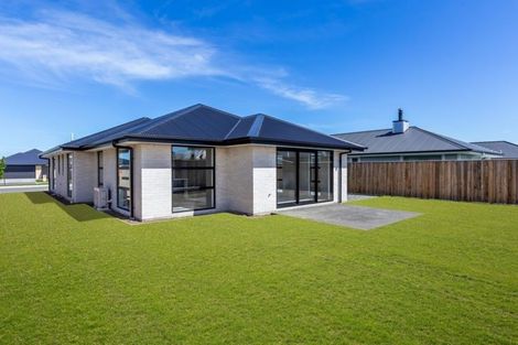 Photo of property in 17 Northmoor Boulevard, Rolleston, 7615