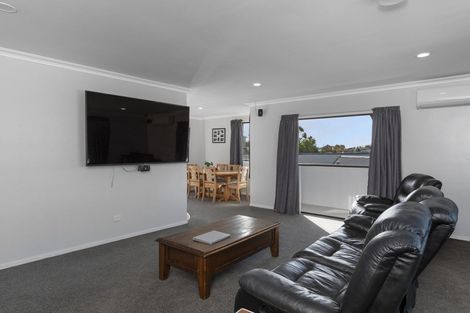 Photo of property in 10 Herald Way, Welcome Bay, Tauranga, 3112