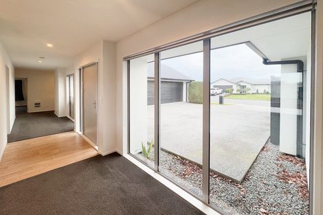 Photo of property in 20 Sequoia Way, Rangiora, 7400