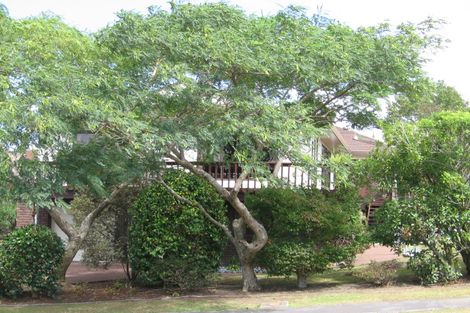 Photo of property in 23 Marina View Drive, West Harbour, Auckland, 0618