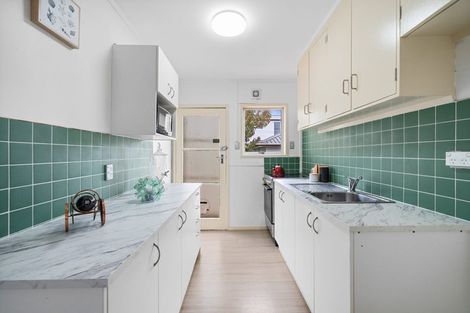 Photo of property in 68b Colwill Road, Massey, Auckland, 0614