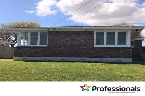 Photo of property in 11 Kohinoor Avenue, Mangere, Auckland, 2022