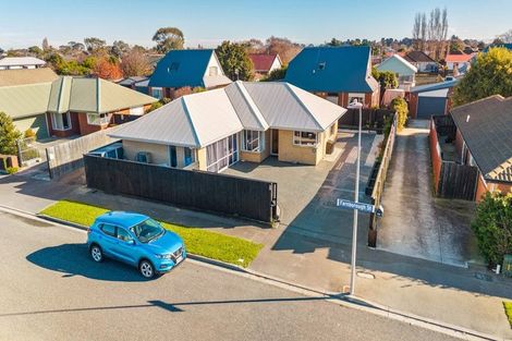 Photo of property in 43 Farnborough Street, Aranui, Christchurch, 8061