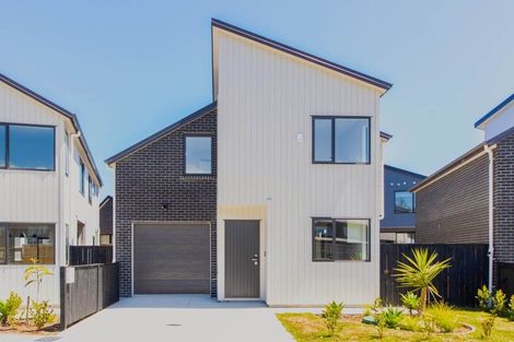 Photo of property in 18b Winfield Road, Kumeu, 0810