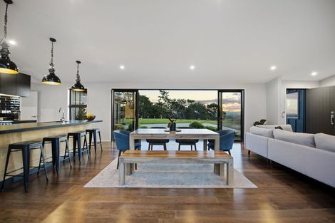 Photo of property in 168 Barrett Road, Riverhead, Albany, 0793