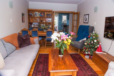 Photo of property in 4 Omar Street, Khandallah, Wellington, 6035