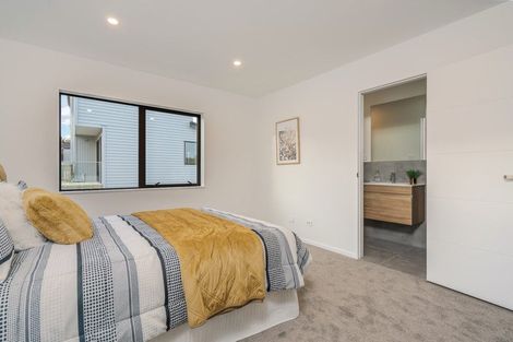 Photo of property in 16b Sheridan Drive, New Lynn, Auckland, 0600