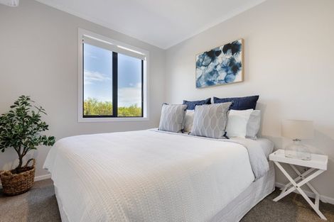 Photo of property in 4 Equine Way, Brookfield, 3110