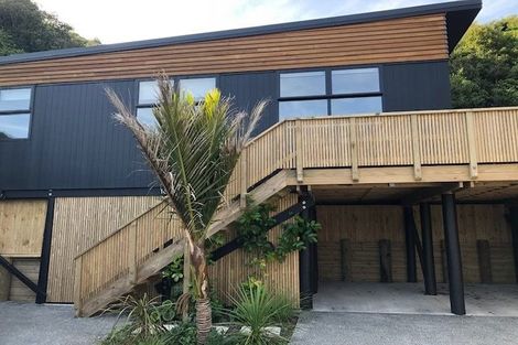 Photo of property in 16 Appleton Place, Karori, Wellington, 6012