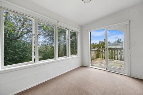 Photo of property in 37 Makiri Street, Helensville, 0800
