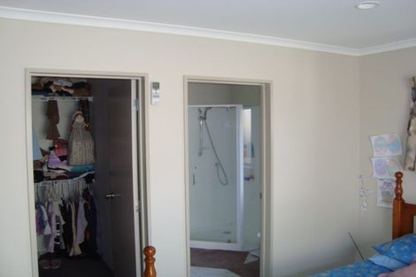 Photo of property in 11 Shrule Place, Huntington, Hamilton, 3210