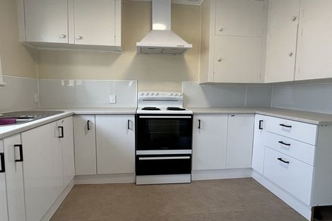 Photo of property in 20 Kauri Glen Road, Northcote, Auckland, 0627