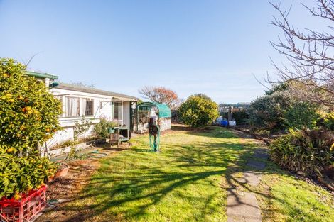 Photo of property in 25 Easton Street, Foxton, 4814