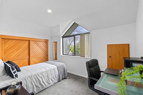 Photo of property in 4/27 Darvel Street, Riccarton, Christchurch, 8011