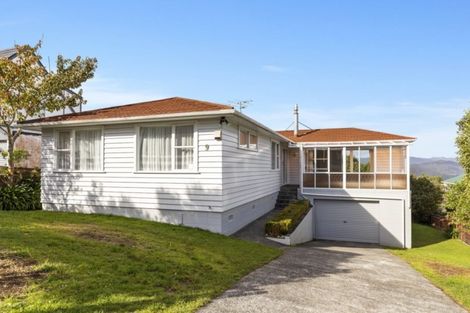 Photo of property in 9 Oakleigh Street, Maungaraki, Lower Hutt, 5010