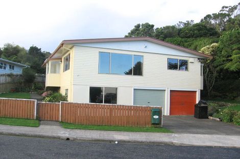 Photo of property in 17 Ceres Crescent, Johnsonville, Wellington, 6037