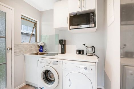 Photo of property in 39 Gledstane Road, Stanmore Bay, Whangaparaoa, 0932