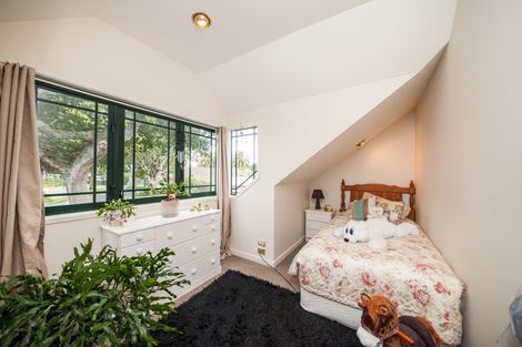 Photo of property in 7 The Oaks, Awapuni, Palmerston North, 4412