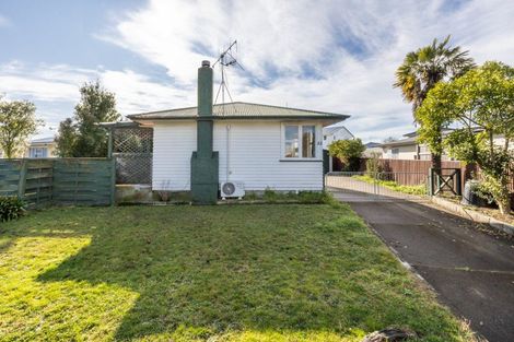 Photo of property in 22 Guildford Street, Tamatea, Napier, 4112