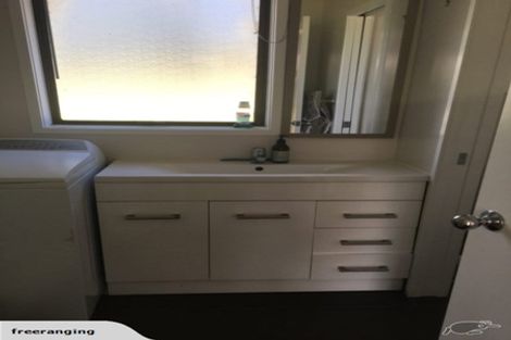 Photo of property in 1283 State Highway 16, Waimauku, 0883