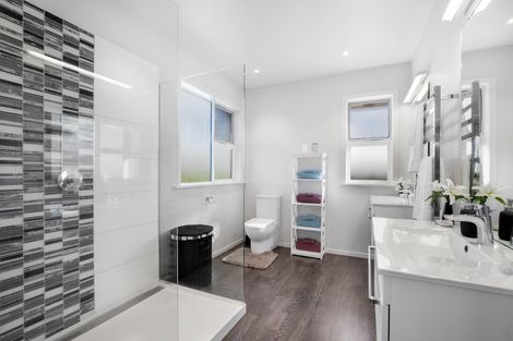 Photo of property in 129 Ostrich Farm Road, Pukekohe, 2676