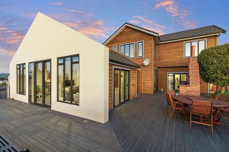 Photo of property in 16 Kahurangi Heights, Aotea, Porirua, 5024