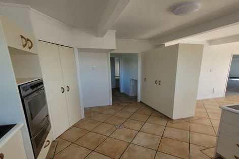 Photo of property in 3 Moera Place, Stanmore Bay, Whangaparaoa, 0932